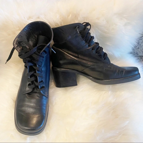 Robert Clergerie Lace Up Square Toe Vintage Style Boot Made in France 7.5 - Picture 8 of 12